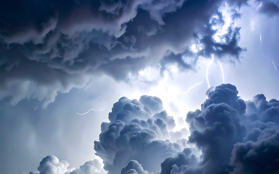 La tempesta perfetta. I conflitti, la bolla finanziaria e la possibilità di un rialzo dei tassi sono un cocktail micidiale